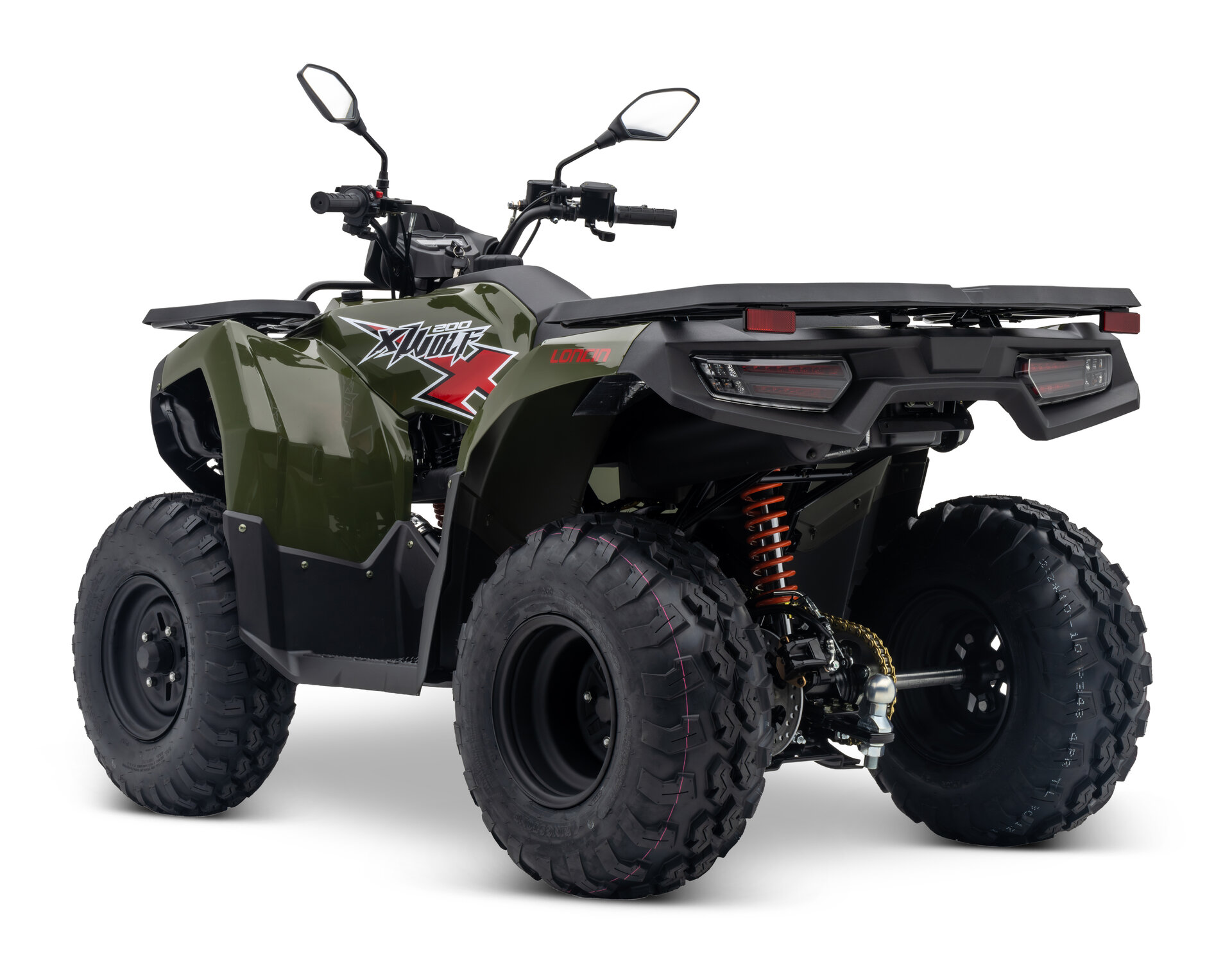 Loncin XWolf 200 ATV in Army Green schräg von hinten links im Studio