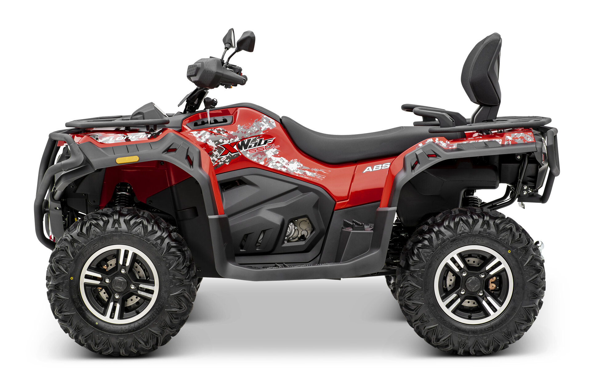 Loncin XWolf 550 ABS EPS ATV in Rot von der linken Seite im Studio